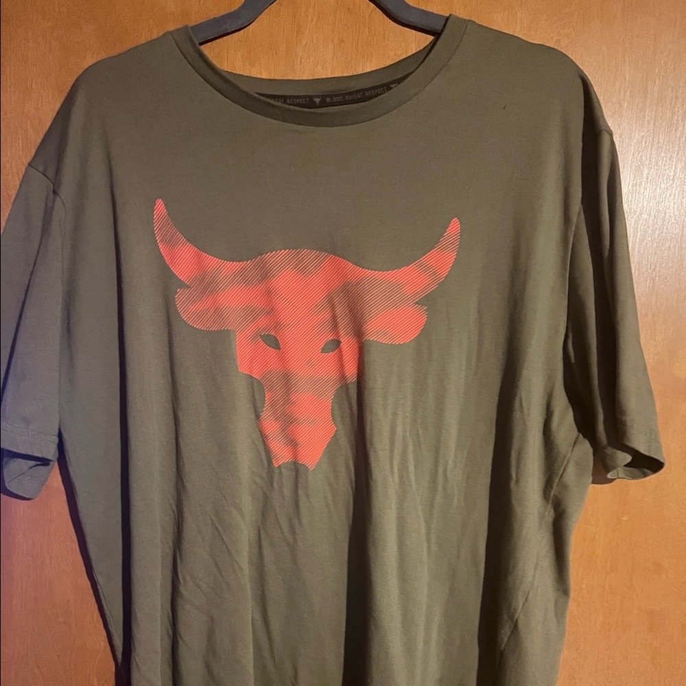 Under Armour Rock. 1. Shirt XL $15 Shorts XL $25